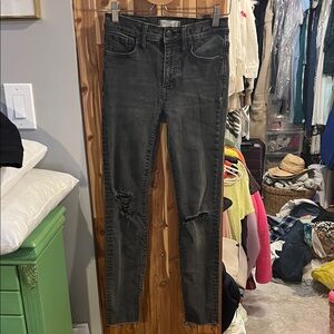 Madewell Women’s 9” High Rise Charcoal Skinny Jeans